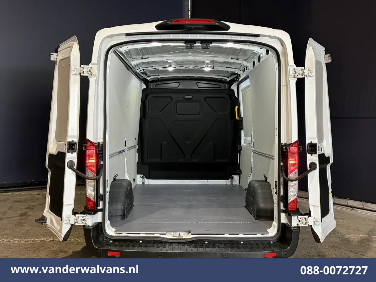 2.0 TDCI 130pk L3H2 Euro6 Airco | Cruisecontrol | Camera | Parkeersensoren Verwarmde voorruit, Bijrijdersbank