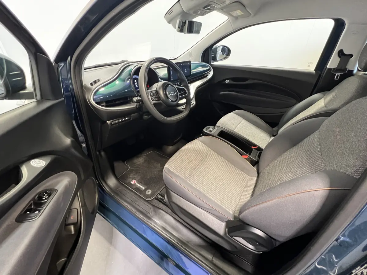 Icon 42 kWh | SoH 94.1% | Navigatie/Android/Apple Carplay | LM Velgen 16" | Cruise Control | DAB | Cruise Control | Airco |