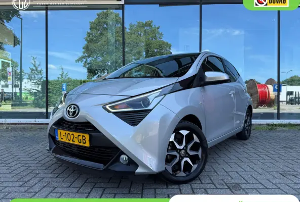 1.0 VVT-i x-joy - Automaat - Climate - Trekhaak - Media - Org.NL