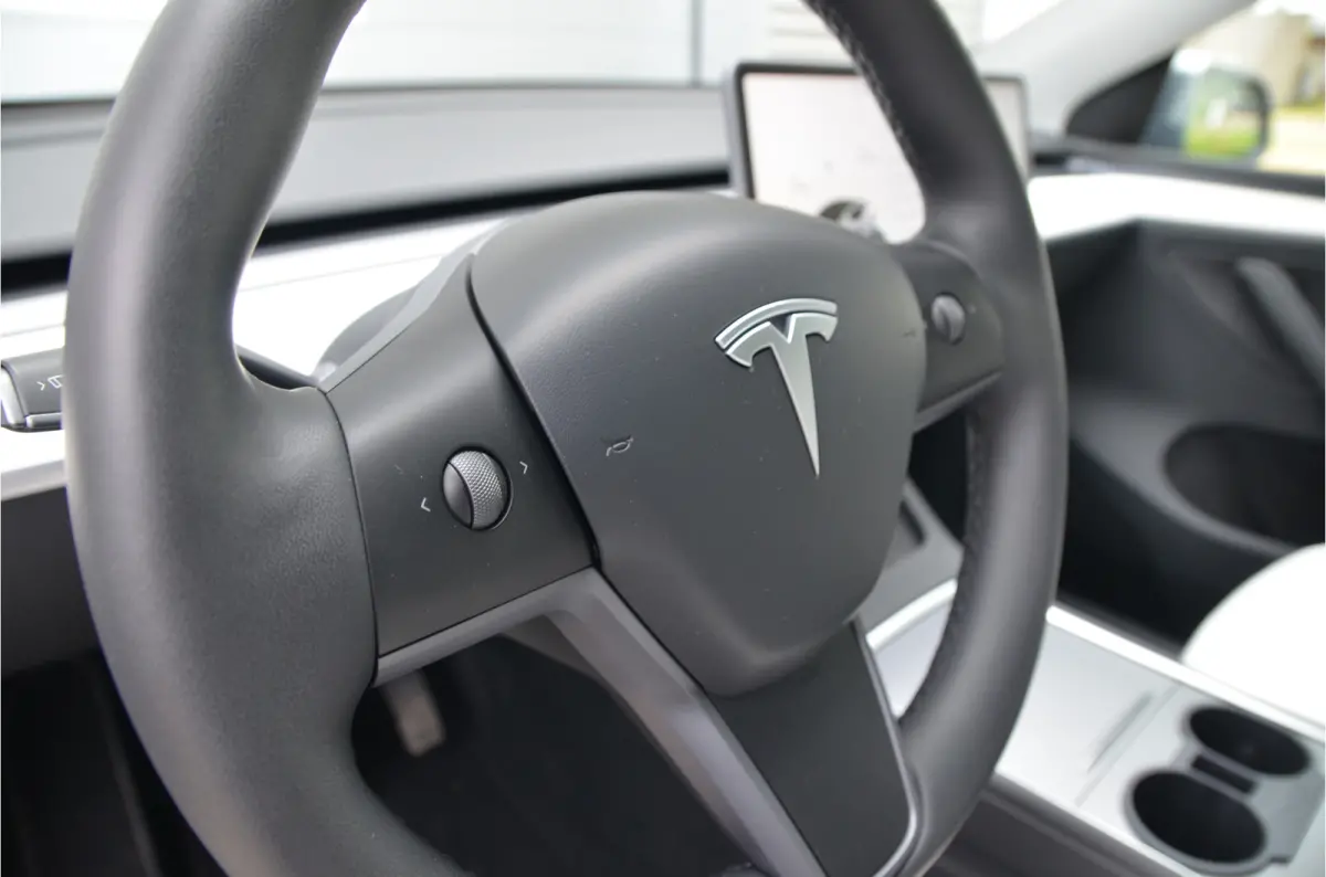 Long Range AWD 75 kWh Trekhaak (1.600kg), Enhanced AutoPilot3.0 (twv 3.800,-)