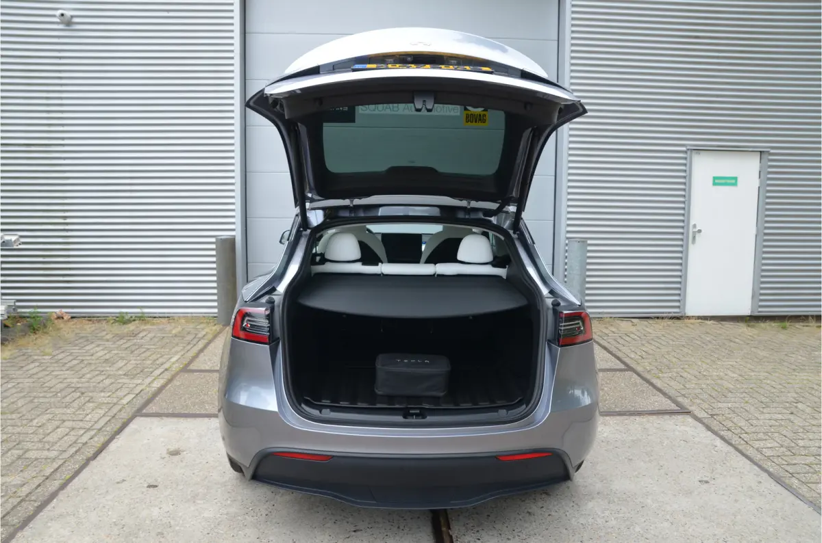 Long Range AWD 75 kWh Trekhaak (1.600kg), Enhanced AutoPilot3.0 (twv 3.800,-)