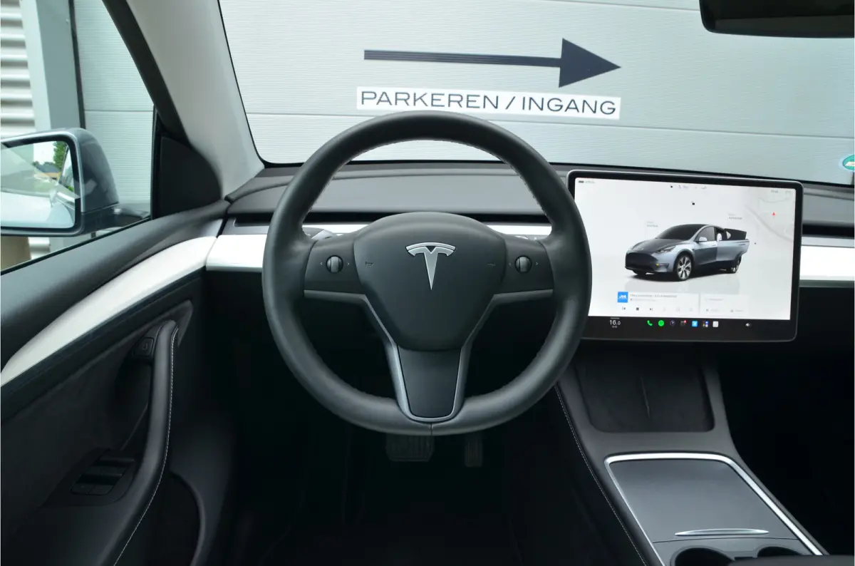 Long Range AWD 75 kWh Trekhaak (1.600kg), Enhanced AutoPilot3.0 (twv 3.800,-)