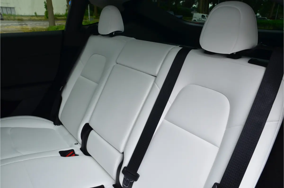Long Range AWD 75 kWh Trekhaak (1.600kg), Enhanced AutoPilot3.0 (twv 3.800,-)