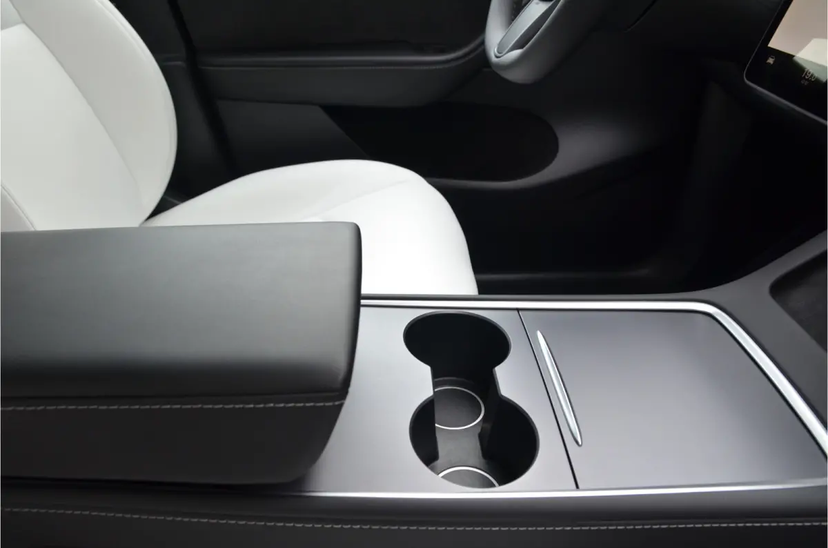 Long Range AWD 75 kWh Trekhaak (1.600kg), Enhanced AutoPilot3.0 (twv 3.800,-)