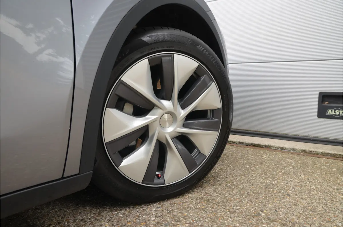 Long Range AWD 75 kWh Trekhaak (1.600kg), Enhanced AutoPilot3.0 (twv 3.800,-)