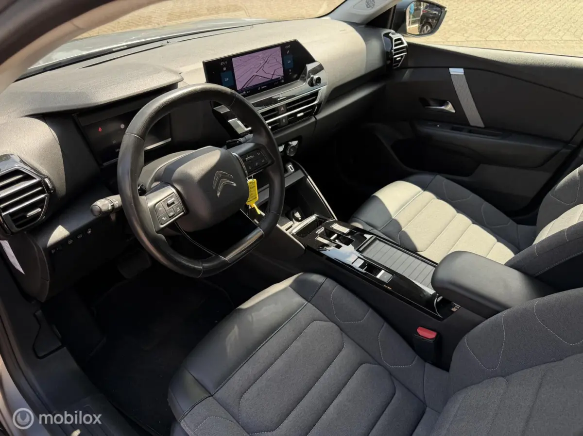 1.2 PureTech Feel|Automaat|Carplay|Camera|Stoelverwarming|Stuurverwarming|