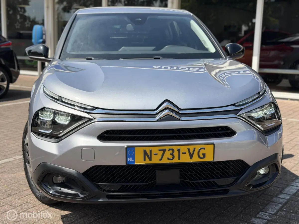 1.2 PureTech Feel|Automaat|Carplay|Camera|Stoelverwarming|Stuurverwarming|