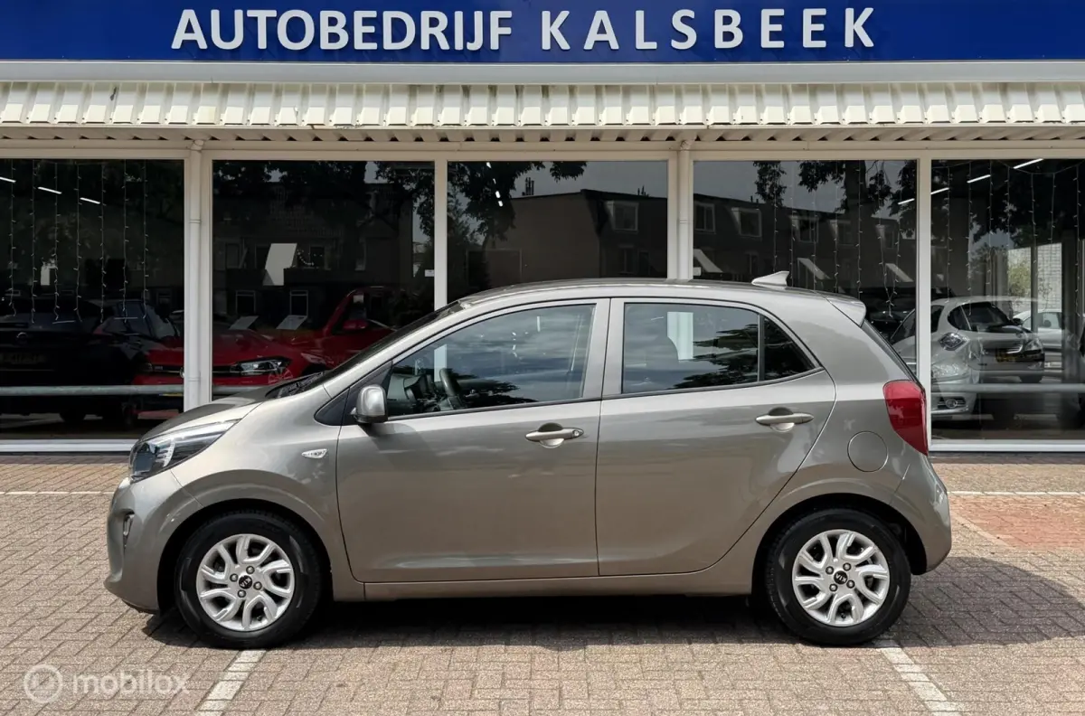 1.0 CVVT ComfortPlusLine Navigatie|Cruise|Camera|Airco|