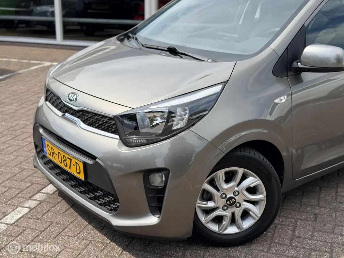 1.0 CVVT ComfortPlusLine Navigatie|Cruise|Camera|Airco|