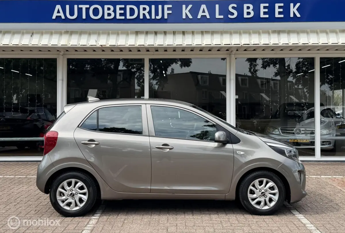 1.0 CVVT ComfortPlusLine Navigatie|Cruise|Camera|Airco|