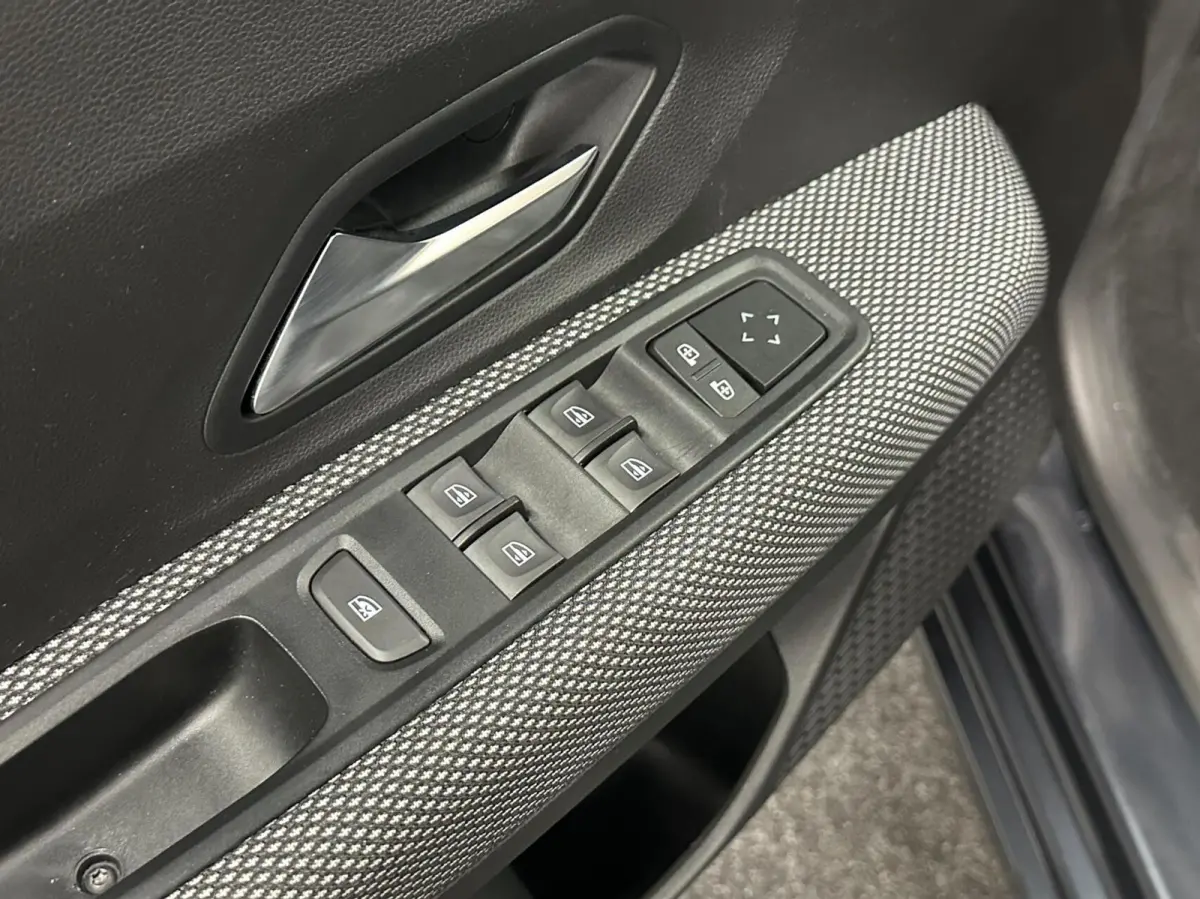 1.0 TCe 100 Bi-Fuel Comfort CARPLAY-CRUISE