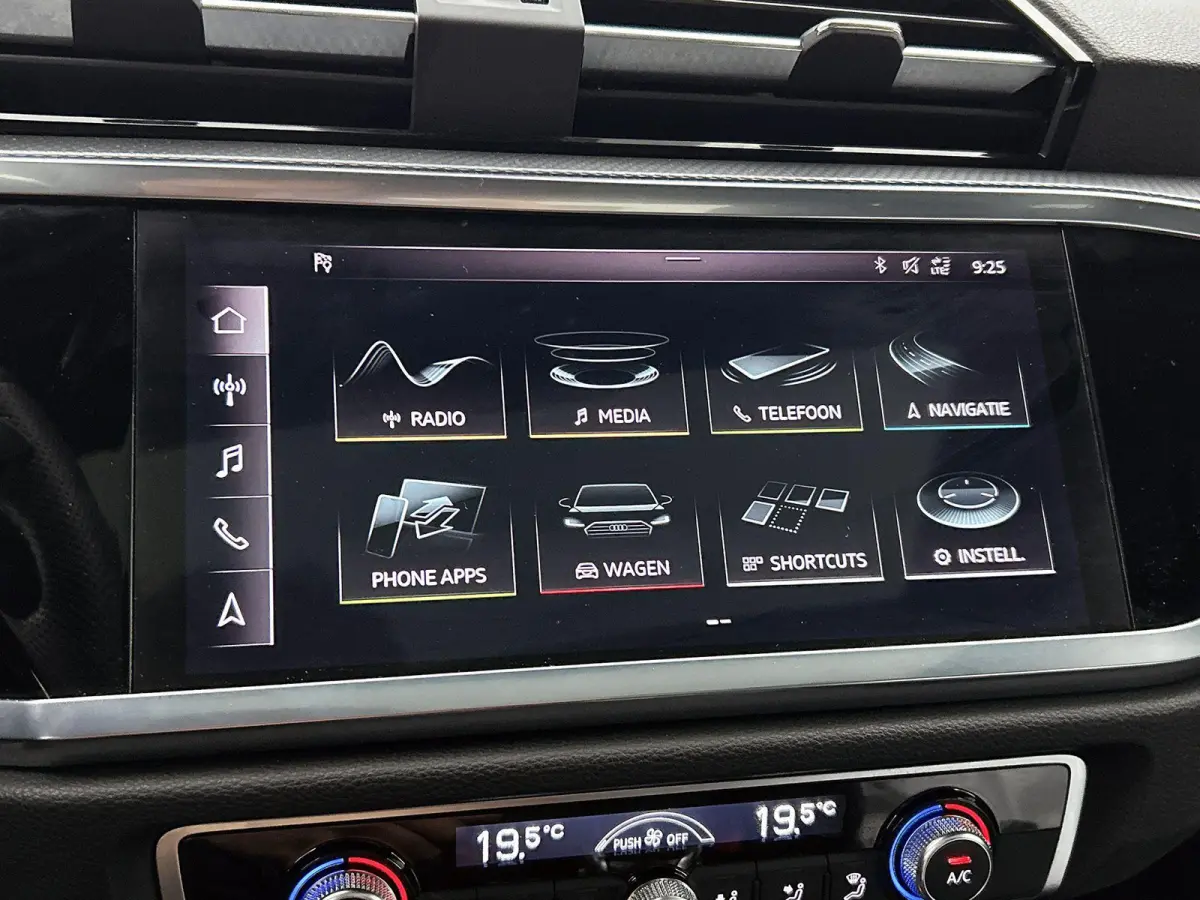 40 TFSI quattro S Line 190 PK | S-line | Panoramadak | Navigatie | Trekhaak | Navigatie | Sfeerverlichting | Adaptive Cruise Control | Lichtmetalen velgen |