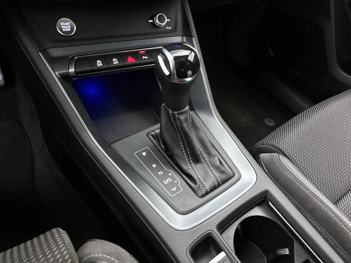 40 TFSI quattro S Line 190 PK | S-line | Panoramadak | Navigatie | Trekhaak | Navigatie | Sfeerverlichting | Adaptive Cruise Control | Lichtmetalen velgen |