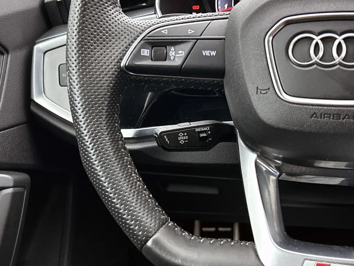 40 TFSI quattro S Line 190 PK | S-line | Panoramadak | Navigatie | Trekhaak | Navigatie | Sfeerverlichting | Adaptive Cruise Control | Lichtmetalen velgen |