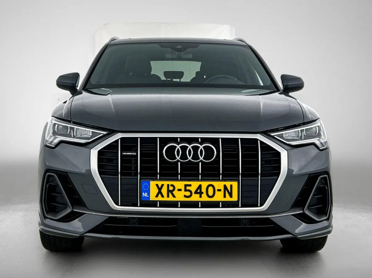 40 TFSI quattro S Line 190 PK | S-line | Panoramadak | Navigatie | Trekhaak | Navigatie | Sfeerverlichting | Adaptive Cruise Control | Lichtmetalen velgen |