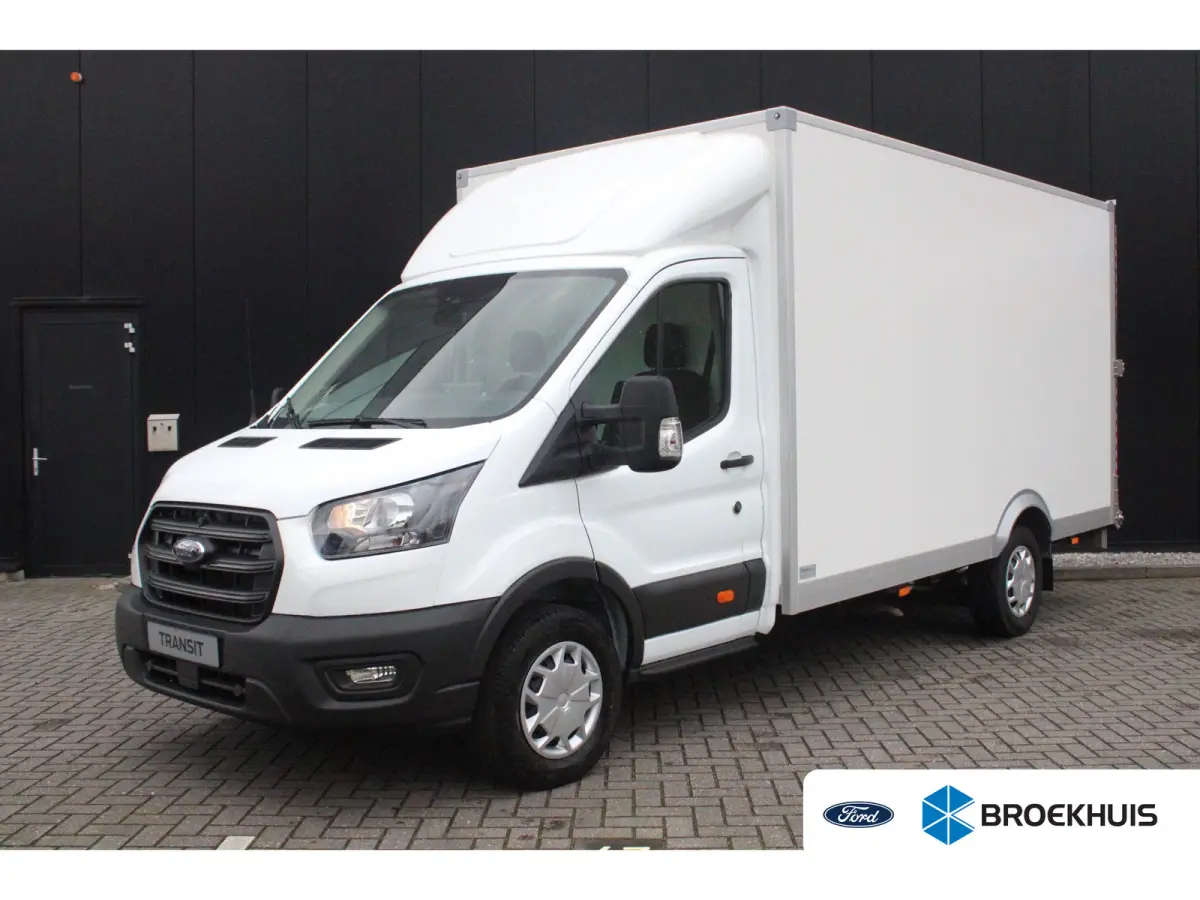 350 L4H1 Skeletal Bakwagen 170pk FWD | Automaat | Groot scherm | Camera