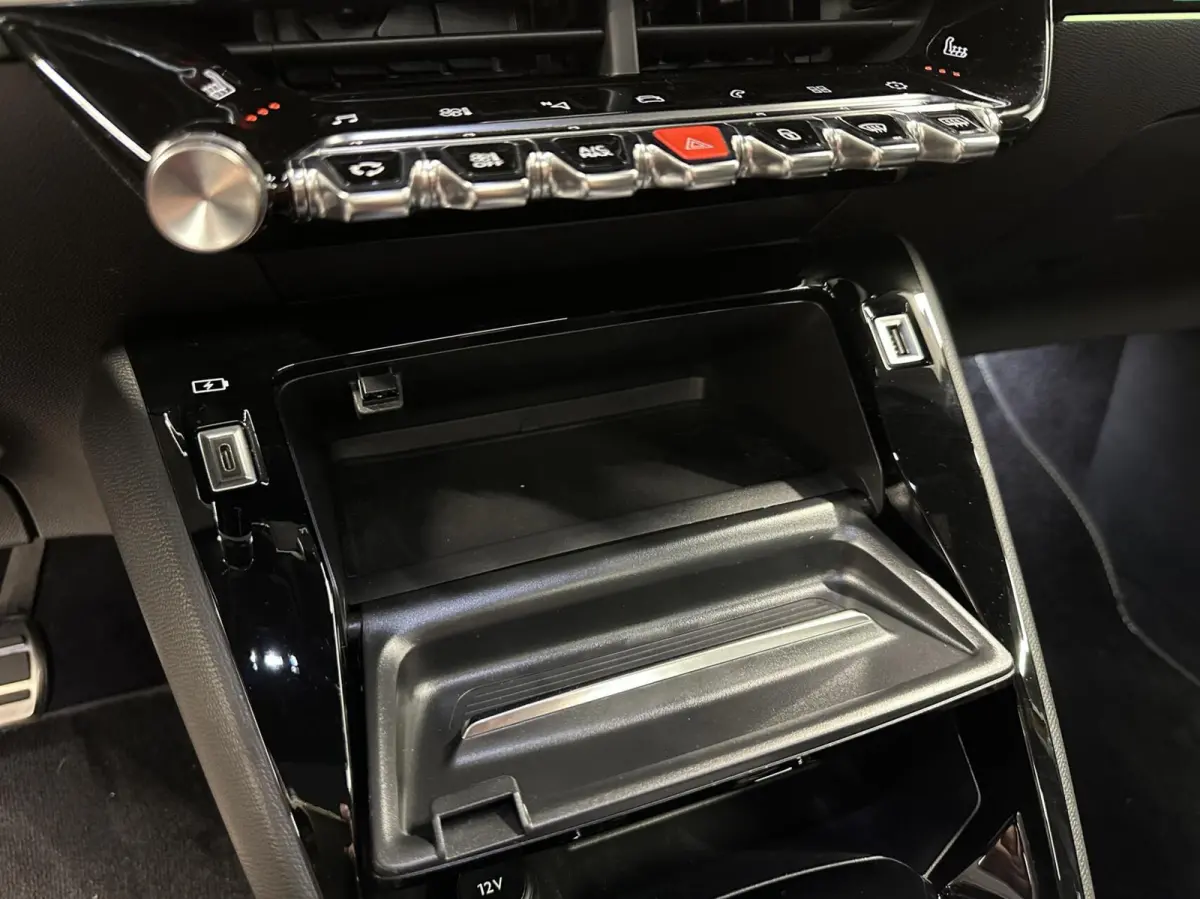 1.2 PureTech GT Pack Pano Carplay Camera Stoelverwarming