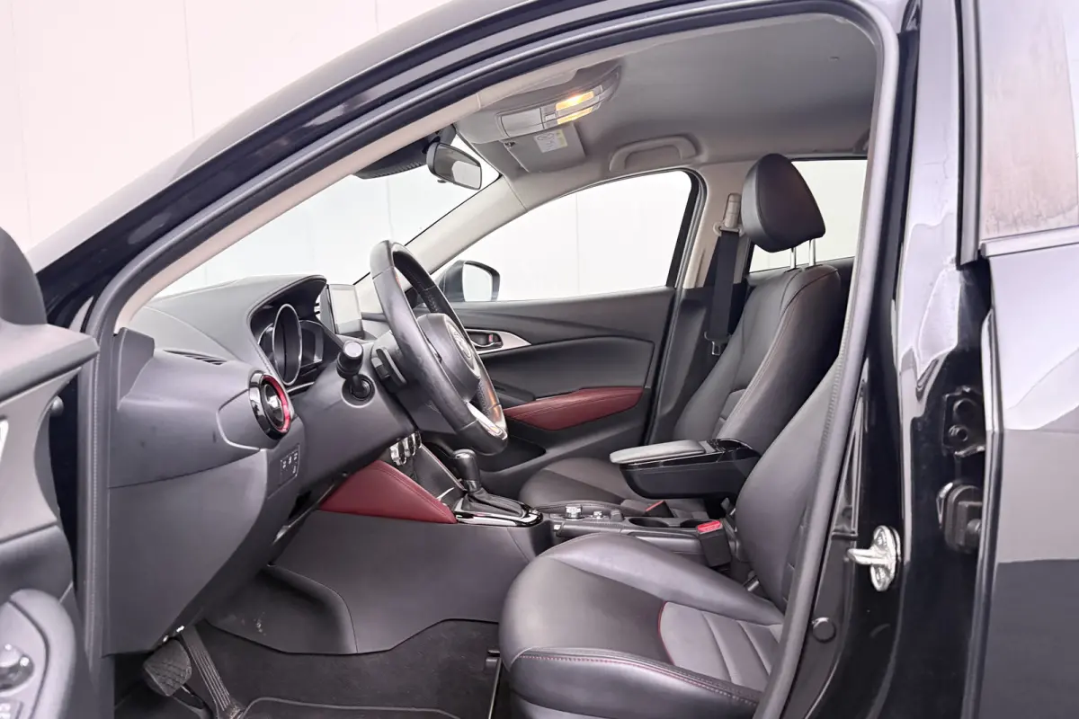 2.0 e-SkyActiv Aut. Head-up Display Trekhaak BOSE Camera