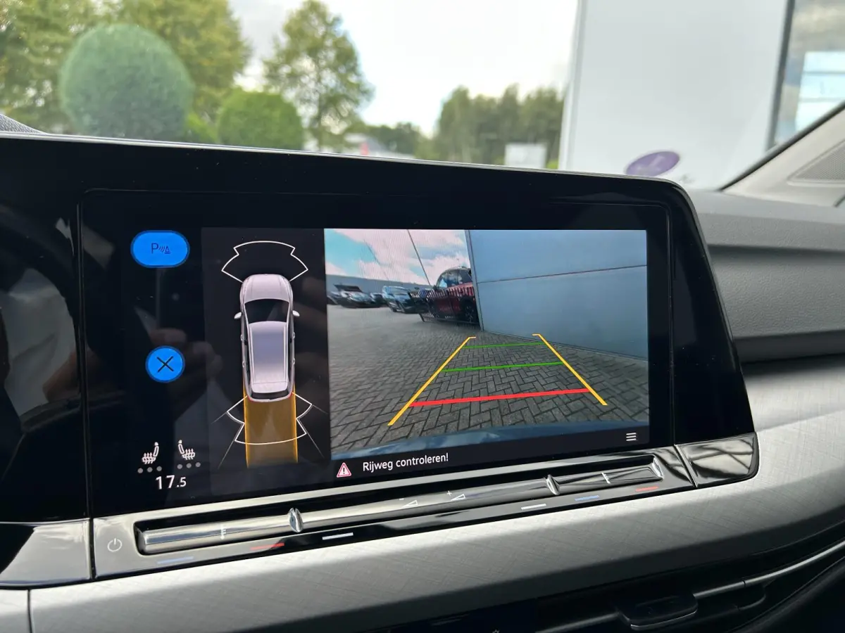 1.0 eTSI Life Business 110 PK | Automaat | Stoelverwarming | Parkeersensoren | Navigatie | Achteruitrijcamera | Adaptive Cruise Control | Climatronic | Digital Cockpit | LED | 18" Lichtmetaa