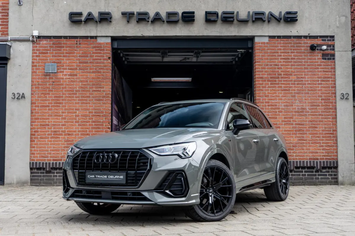 35 TFSI S Line Keyless / ACC / Apple car play