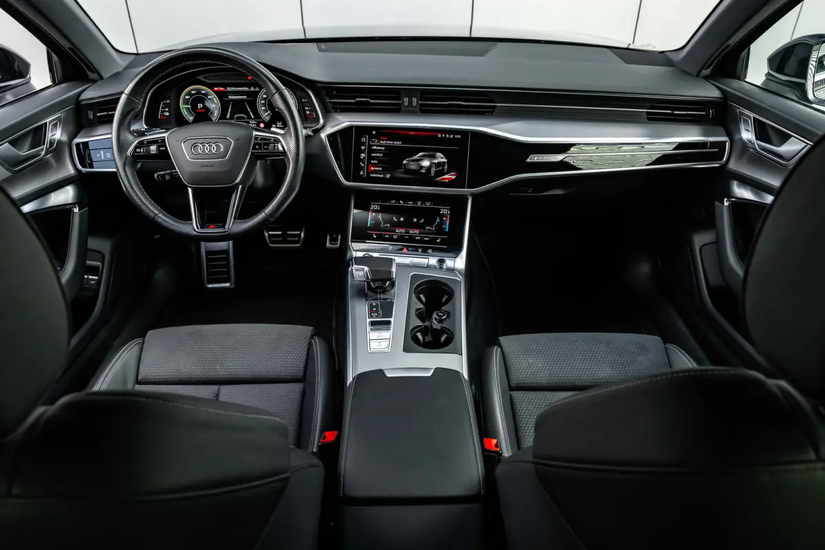50 TFSI e quattro S edition 299PK | Trekhaak | B&O | Soft Close | 360 Camera | Head-up display | Stoelverw. voor