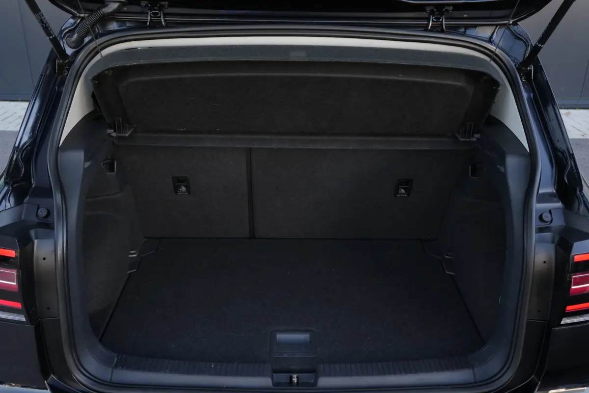 1.0 TSI Life | Camera | Apple Carplay | Navi |