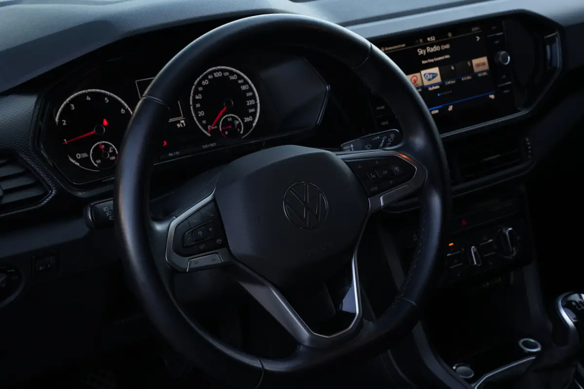 1.0 TSI Life | Camera | Apple Carplay | Navi |