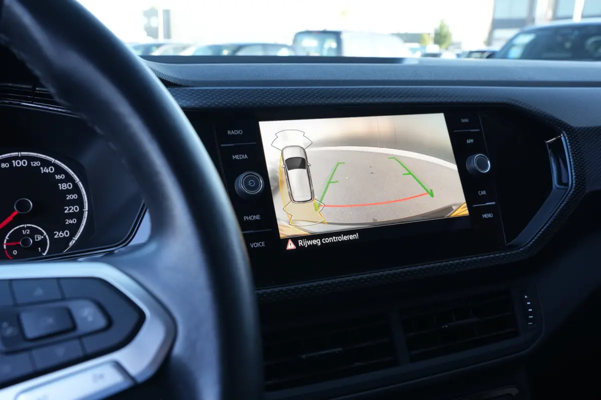1.0 TSI Life | Camera | Apple Carplay | Navi |