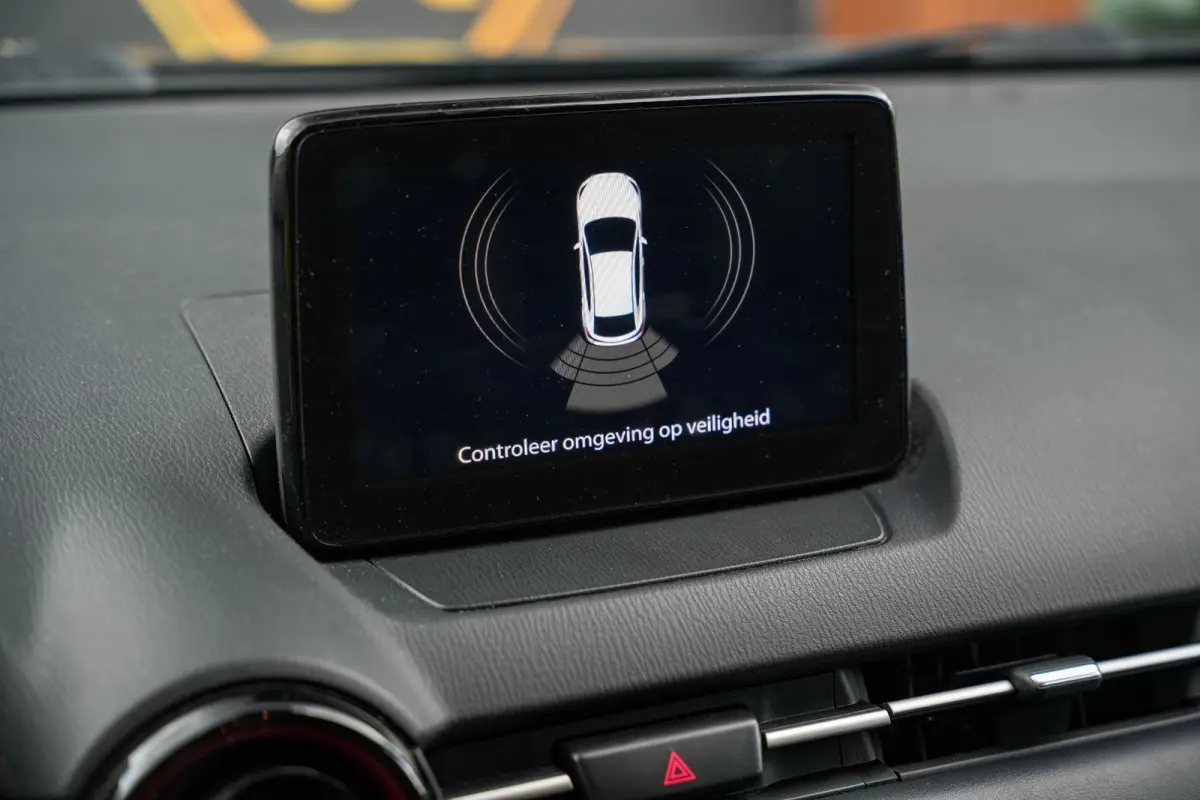 2.0 SkyActiv-G 120 Dynamic Cruise Control Airco Automatisch Navigatie Stoelverw. PDC Automaat!