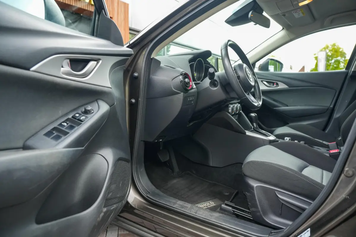 2.0 SkyActiv-G 120 Dynamic Cruise Control Airco Automatisch Navigatie Stoelverw. PDC Automaat!