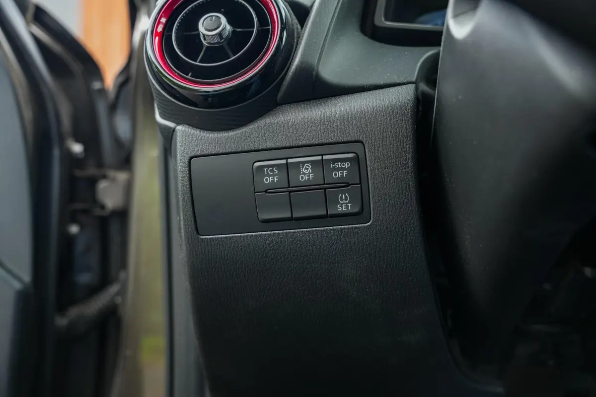 2.0 SkyActiv-G 120 Dynamic Cruise Control Airco Automatisch Navigatie Stoelverw. PDC Automaat!