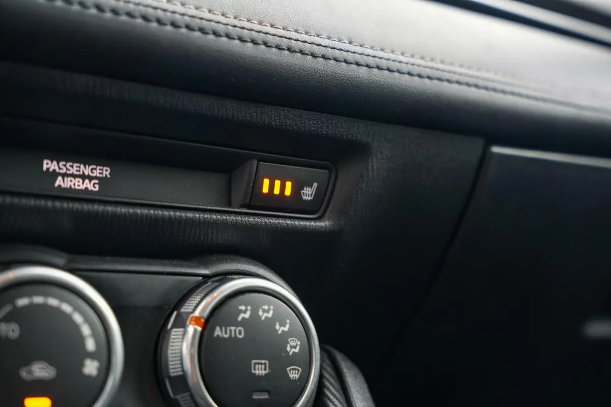 2.0 SkyActiv-G 120 Dynamic Cruise Control Airco Automatisch Navigatie Stoelverw. PDC Automaat!