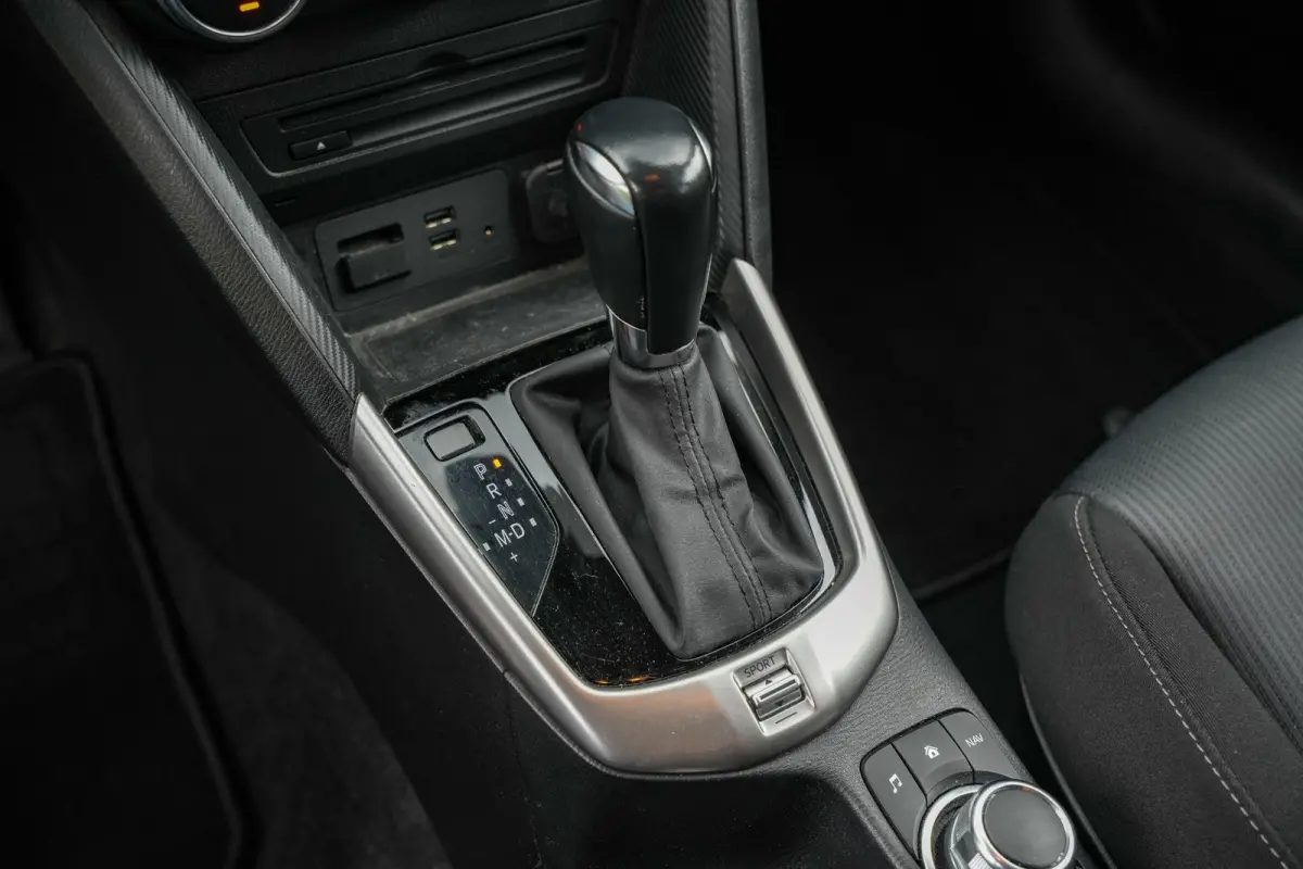 2.0 SkyActiv-G 120 Dynamic Cruise Control Airco Automatisch Navigatie Stoelverw. PDC Automaat!