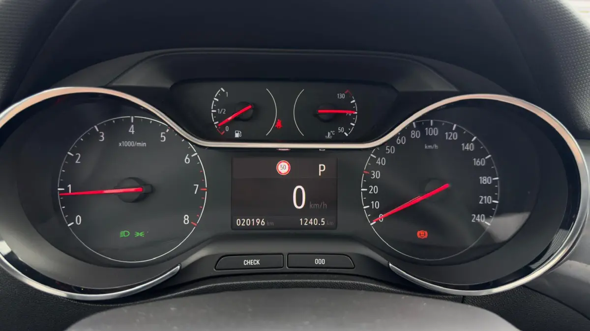 1.2 Turbo Elegance | Achteruitrijcamera | Apple Carplay / Android Auto | Automaat |