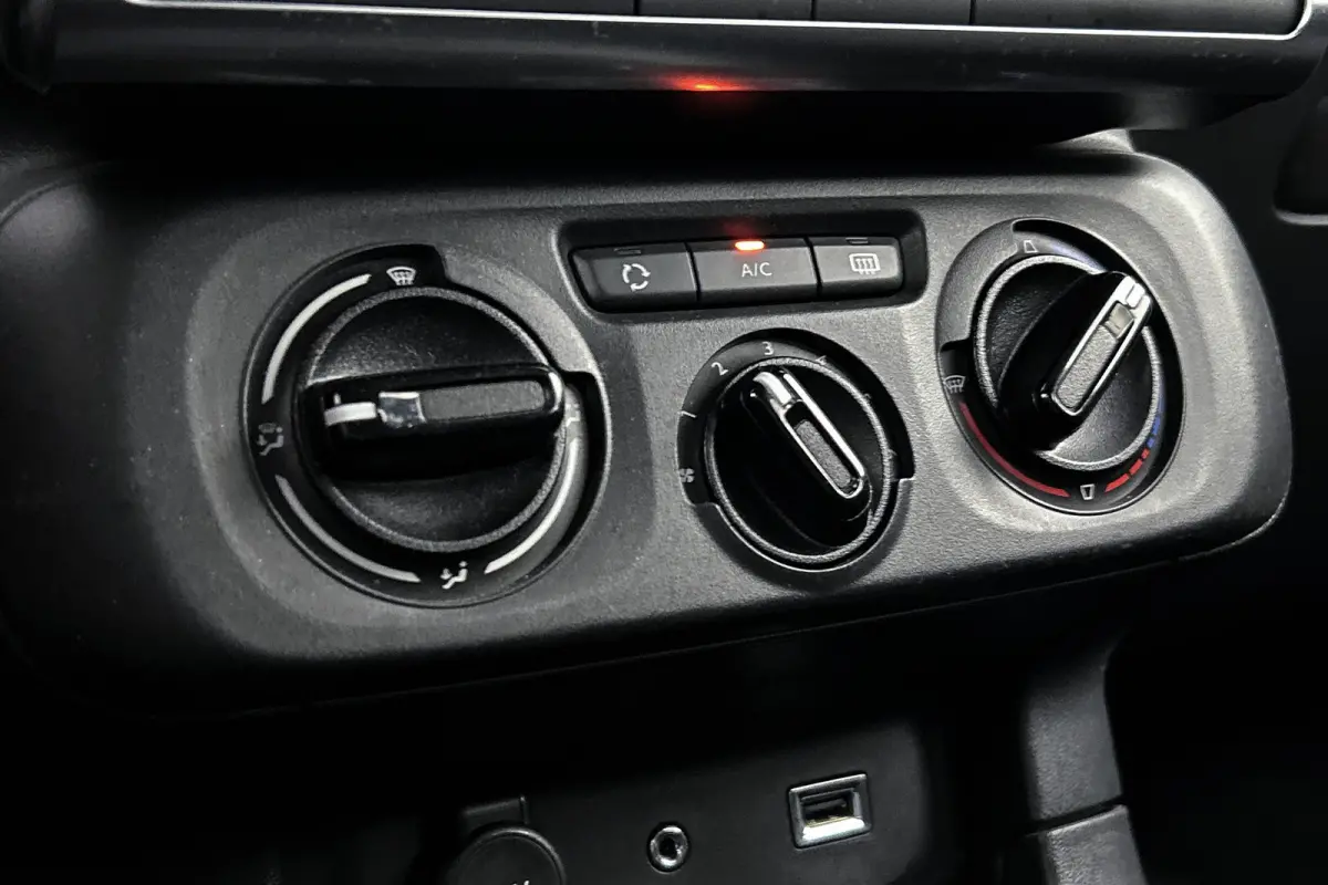 1.2 PureTech Feel | Trekhaak | Airco | Cruise control