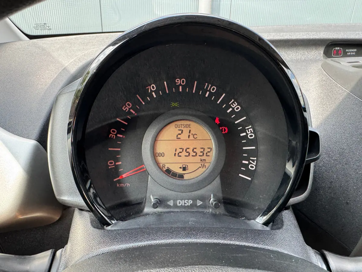 1.0 * Airco * 5 deurs * Start/stop *