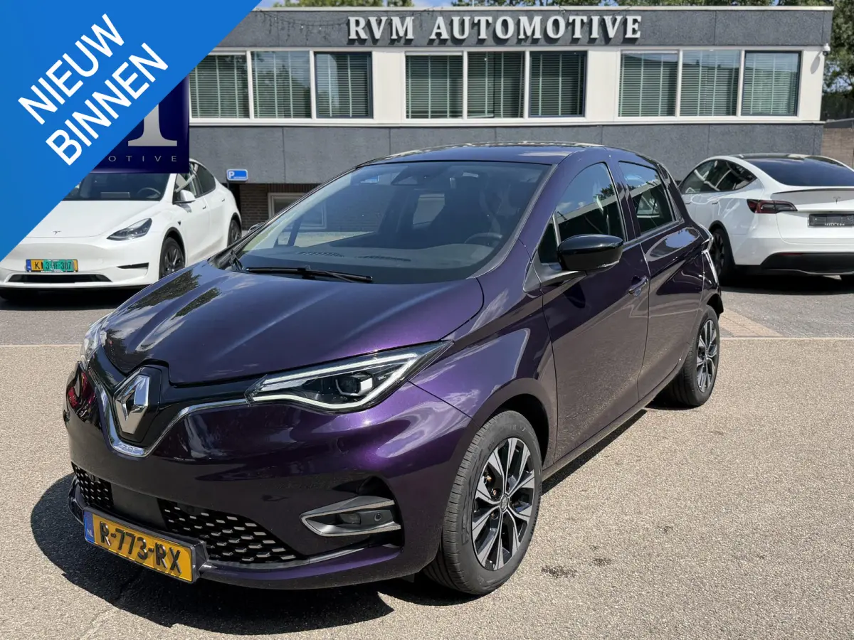 R135 Evolution 52 kWh SOH 95% | 30.000KM | DEALER ONDERHOUDEN| CAMERA | CCS SNELLADER| FULL LED | RIJKLAAR GELEVERD INCL. 12 MND BOVAG GARANTIE| LANE ASSIST|