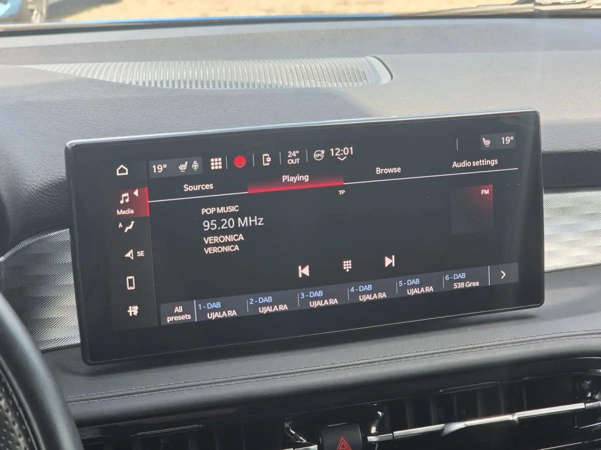 1.5T Hybrid Edizione Speciale | NL-auto | Apple Carplay/Android | Leder | Harman Kardon | Stoelventilatie | Winter pack |