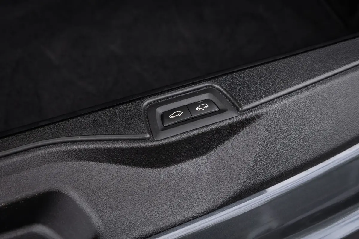 xDrive45e High Executive | M-Sport | M-stoelen | Laser LED
