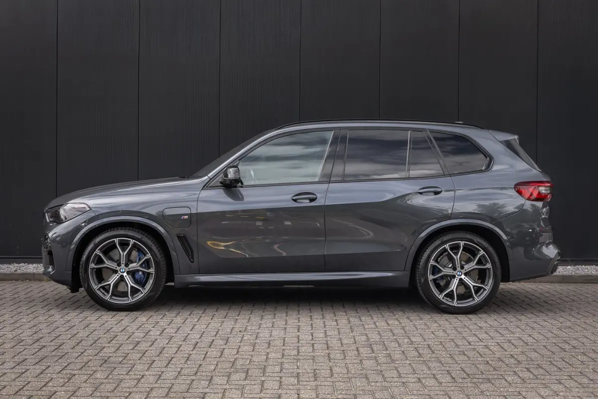 xDrive45e High Executive | M-Sport | M-stoelen | Laser LED