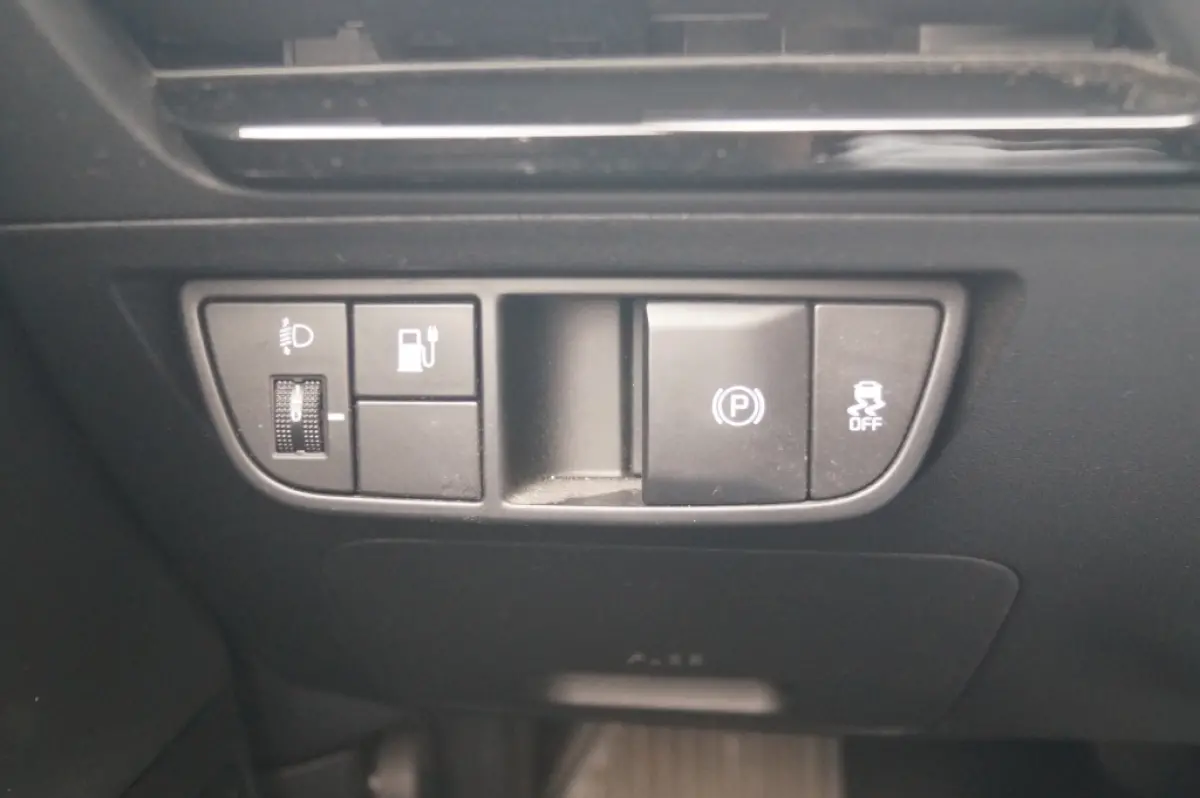 Air 58 kWh -SOH100%-NAVI-ECC-CAM-PDC-