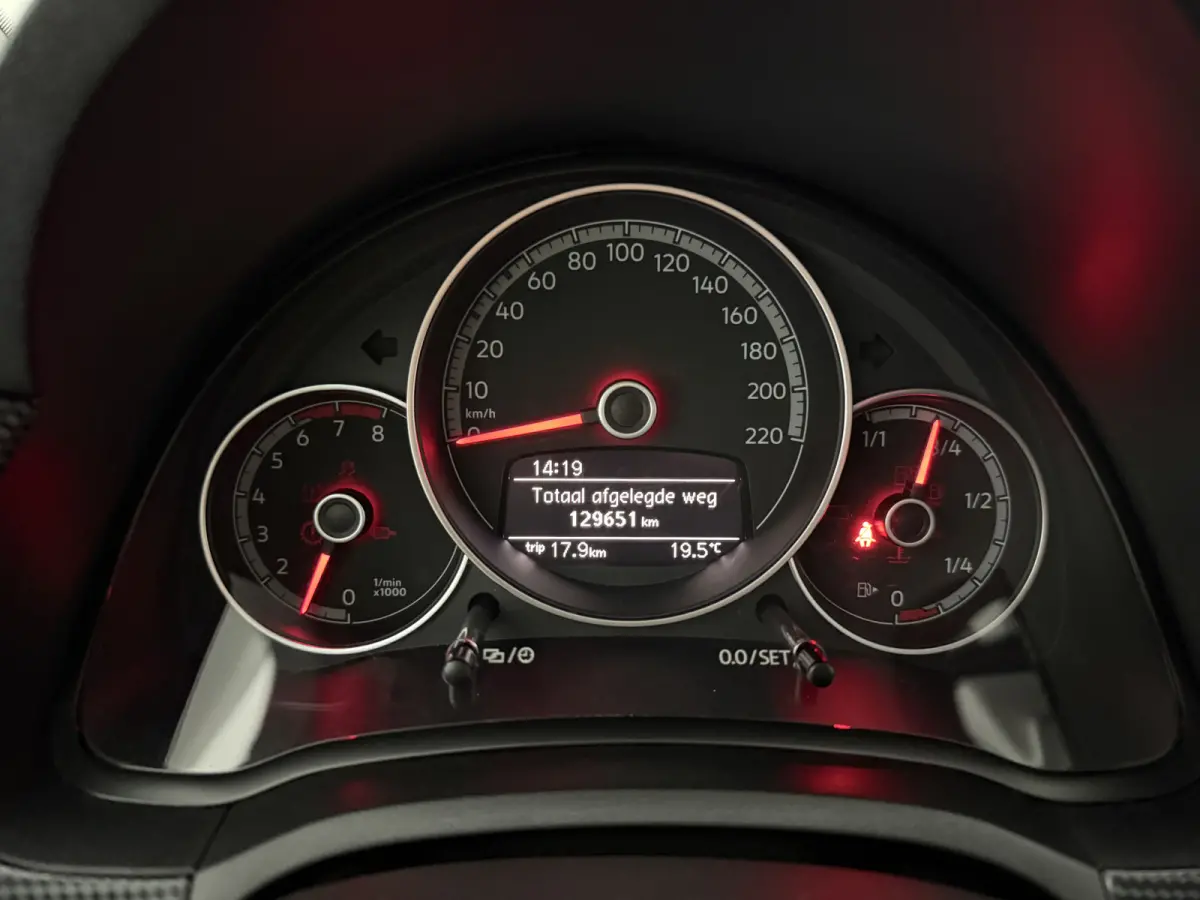 1.0 BMT move up! | Airco | Elektrische ramen | Bluetooth