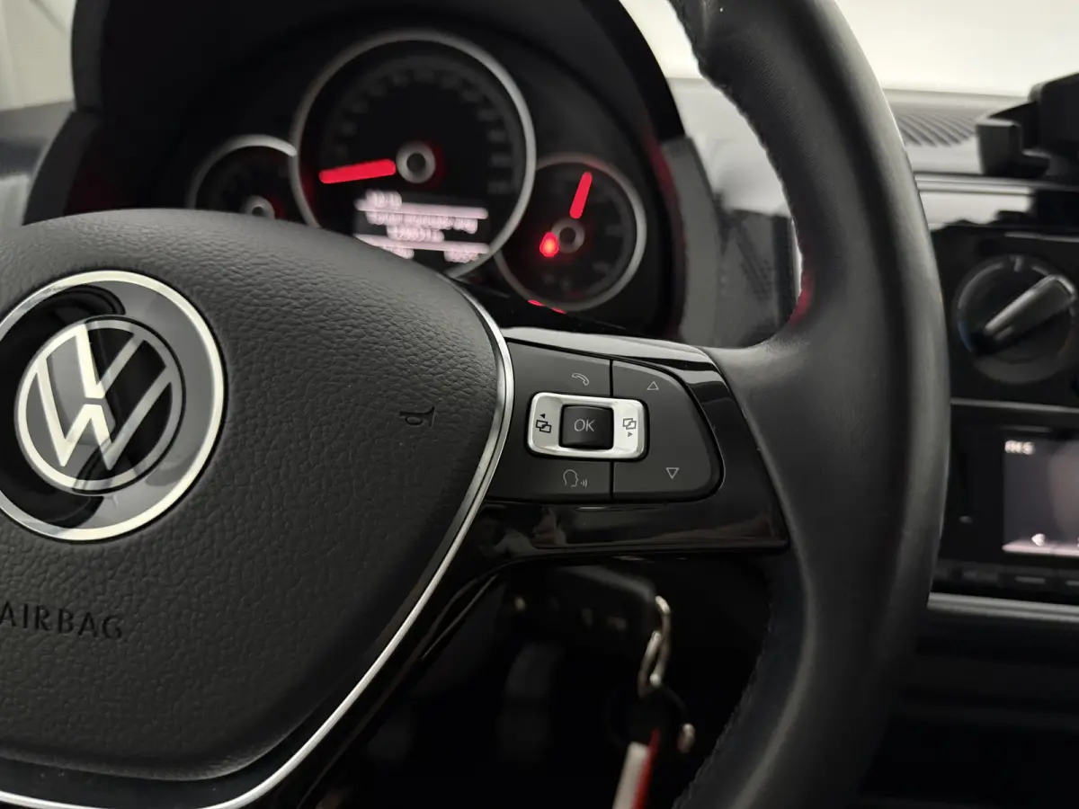 1.0 BMT move up! | Airco | Elektrische ramen | Bluetooth