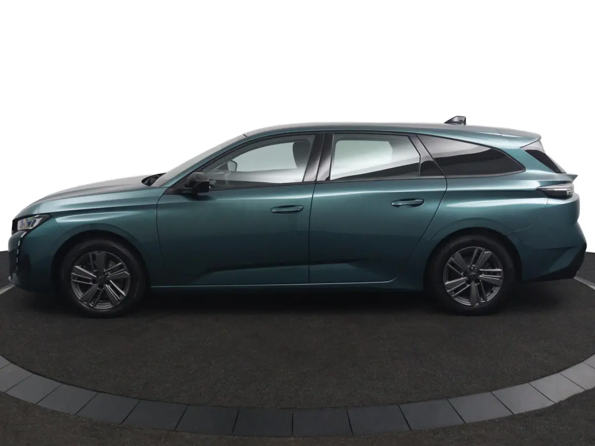 1.2*NAVi*CRUISE*ECC*HAAK*CARPLAY*