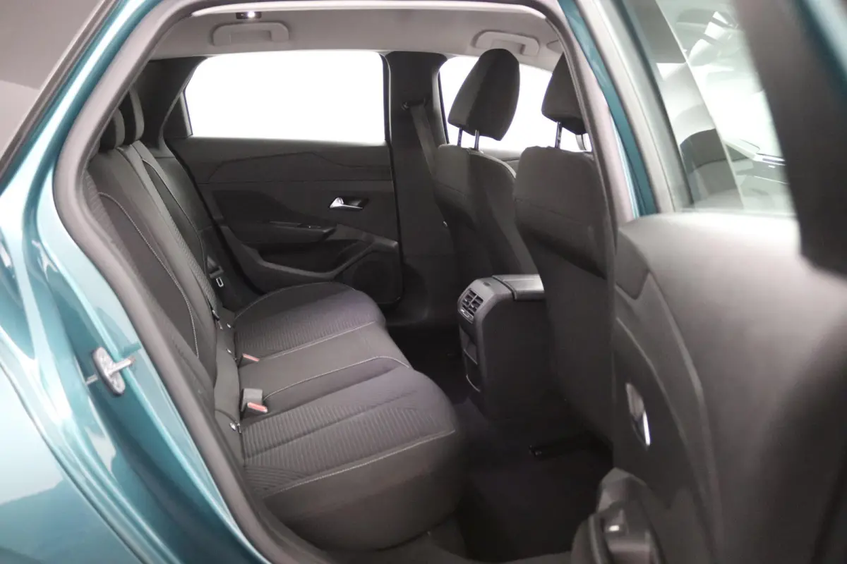 1.2*NAVi*CRUISE*ECC*HAAK*CARPLAY*