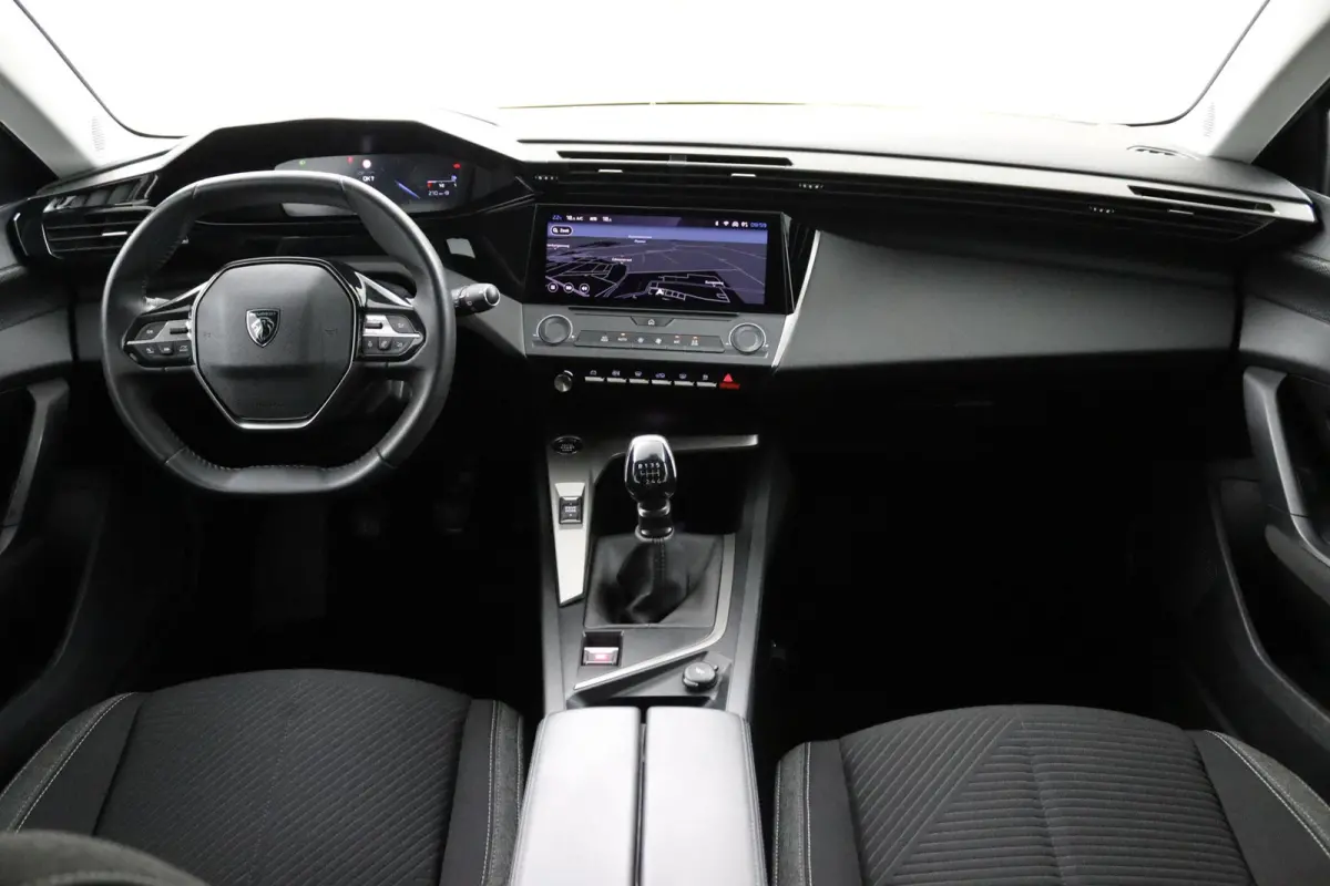 1.2*NAVi*CRUISE*ECC*HAAK*CARPLAY*