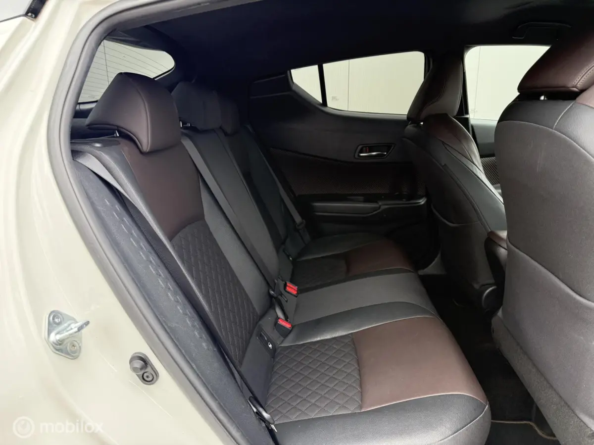 1.8 Hybrid , Leder, Camera,Trekhaak, Dealer !