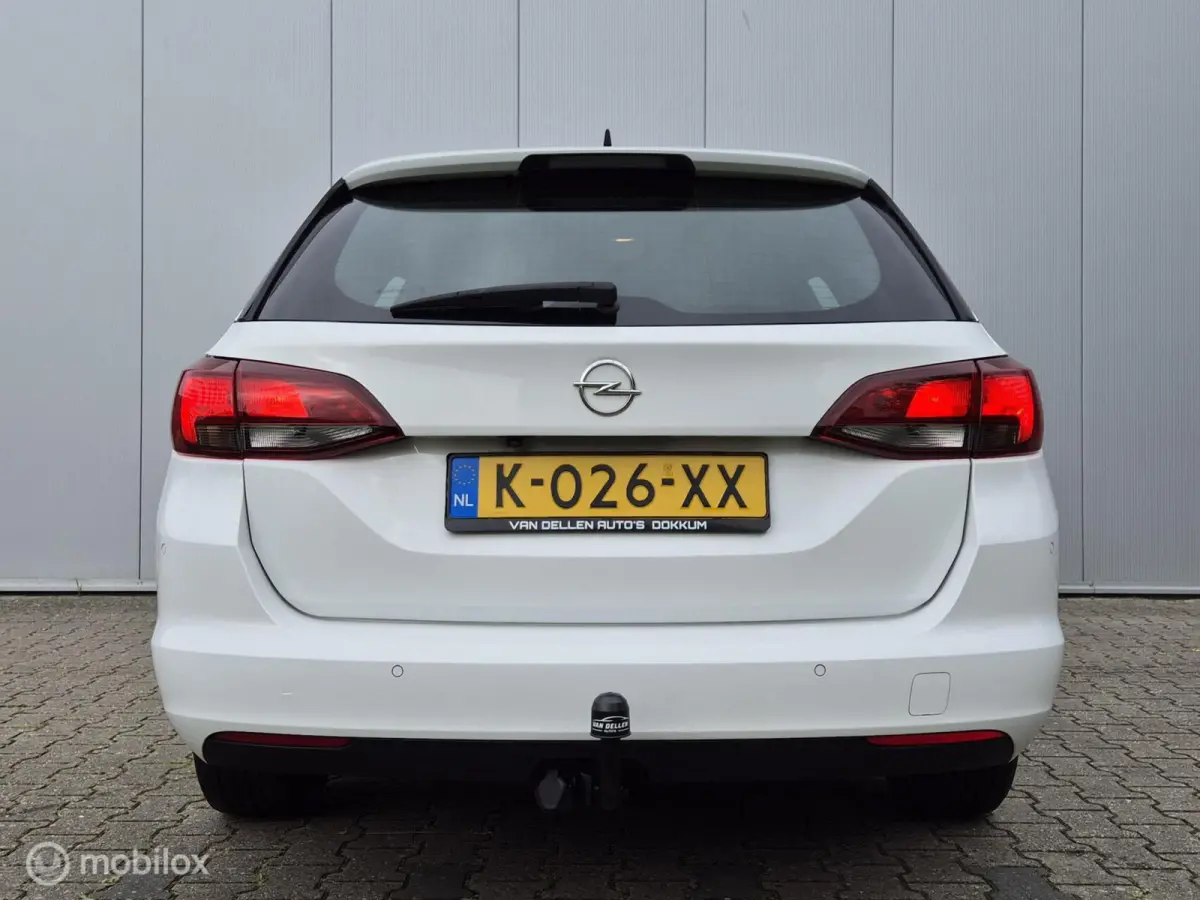 1.2 ELEGANCE/BOSE/KEYLESS/CAMERA/TREKHAAK/LED/DIGITALE TELLER/HALF LEDER
