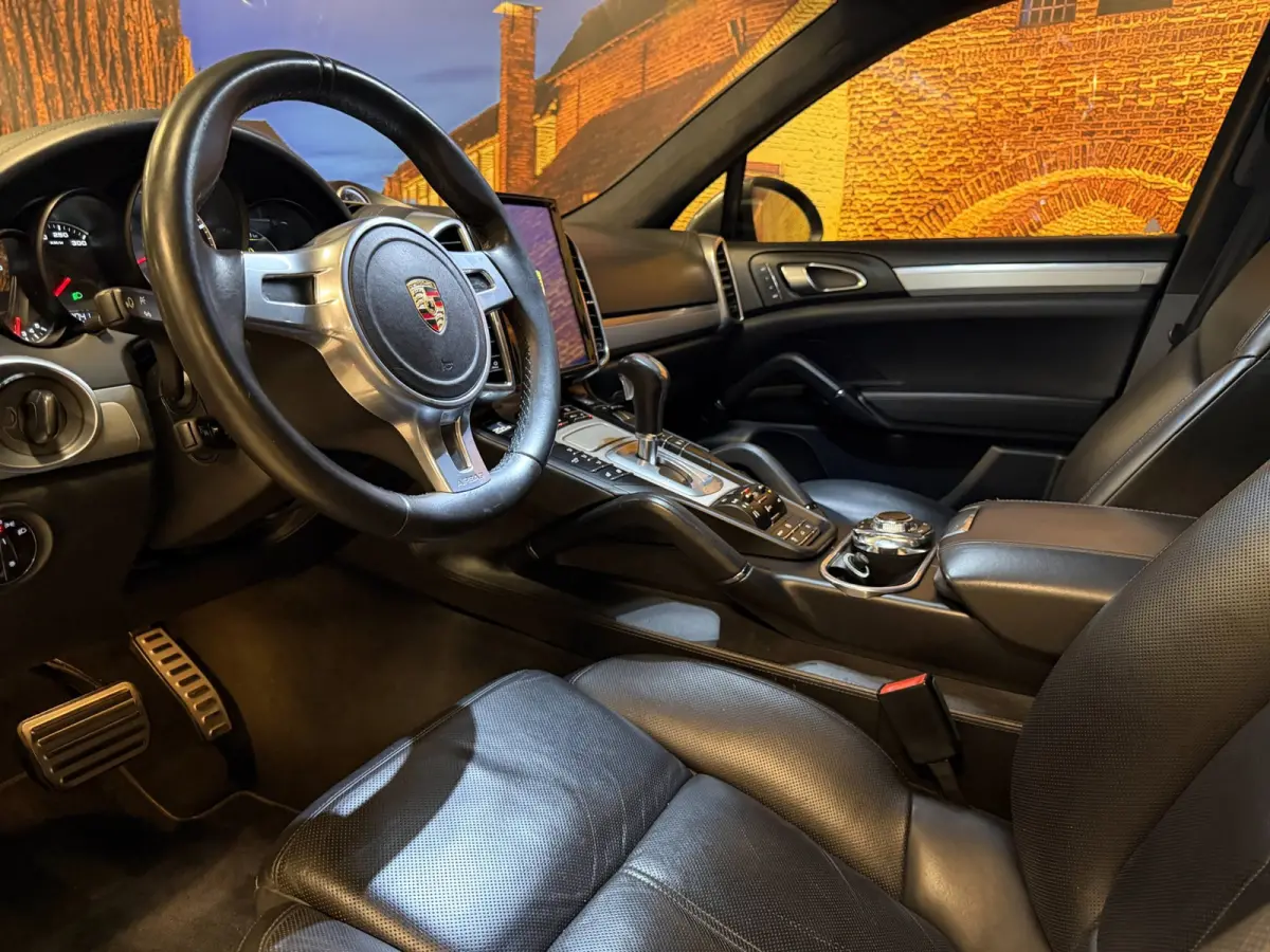 4.8 Turbo Automaat Burmester Luchtvering Leer