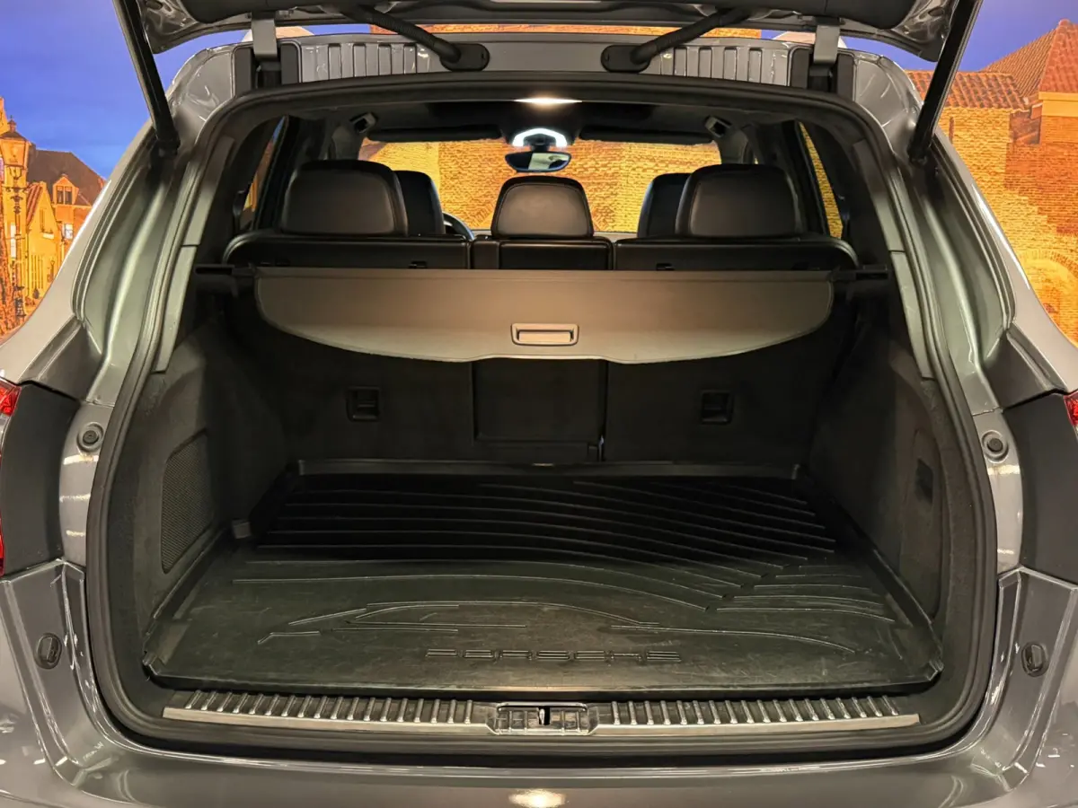 4.8 Turbo Automaat Burmester Luchtvering Leer
